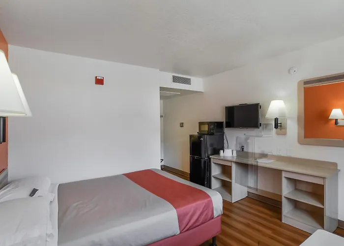 Motel 6-Medford, OR