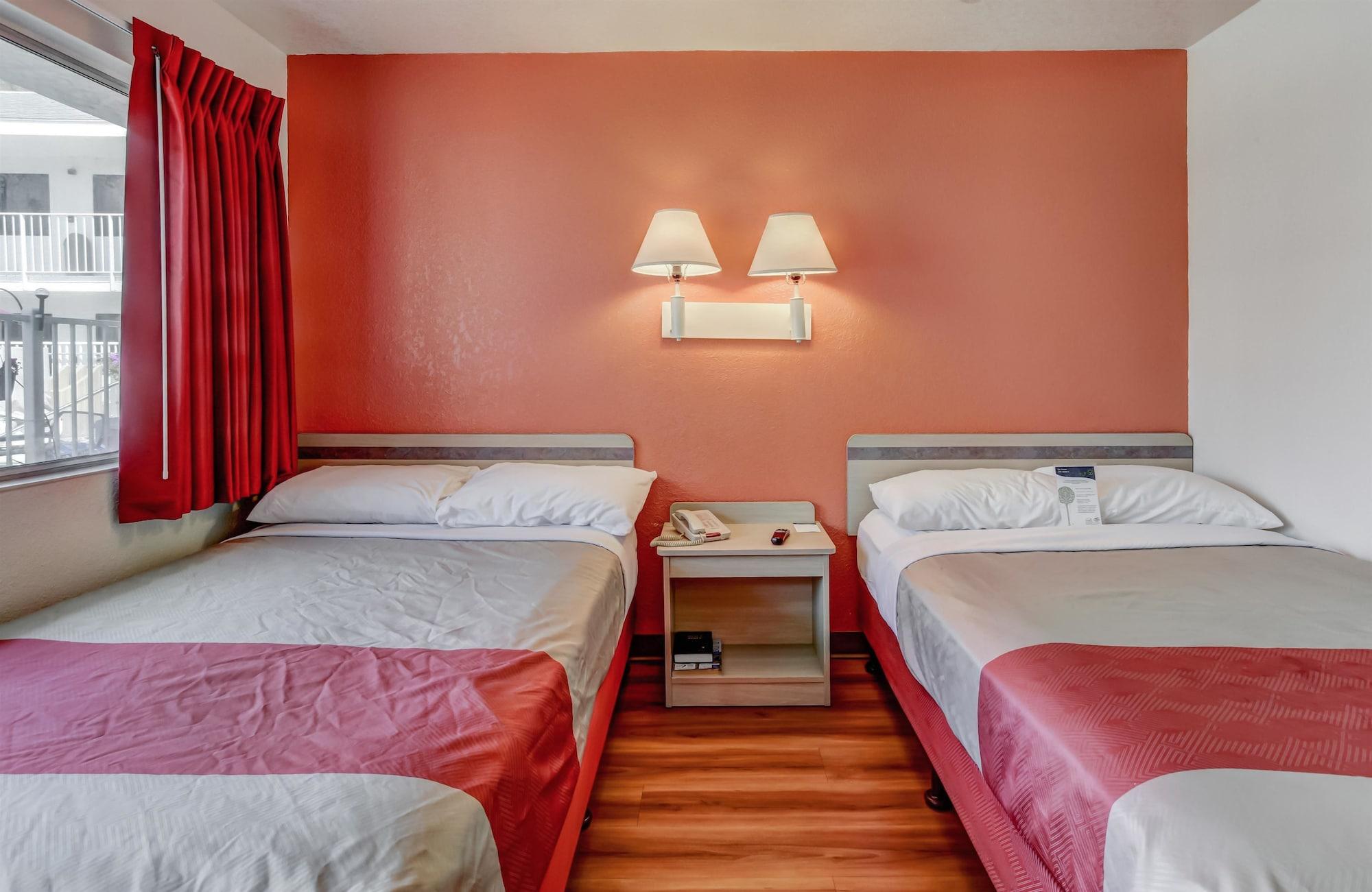 6-medford, Or Hotel 2*